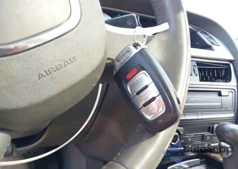 2010 Audi A4 2.0T Premium z USA, uszkodzony, nr VIN WAUFFAFL8AN065177